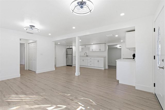 2305 E 148TH AVENUE, Lutz, FL 33549