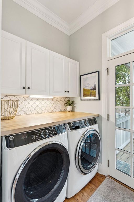 Image 24 of property listing at 46 Eastlake Road, Mount Pleasant, SC 29464