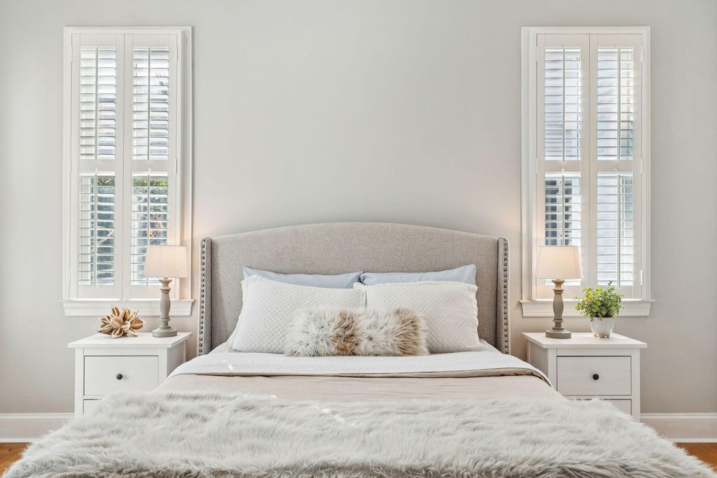 Image 28 of property listing at 46 Eastlake Road, Mount Pleasant, SC 29464