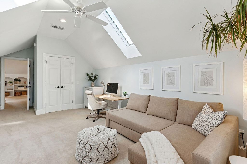 Image 44 of property listing at 46 Eastlake Road, Mount Pleasant, SC 29464