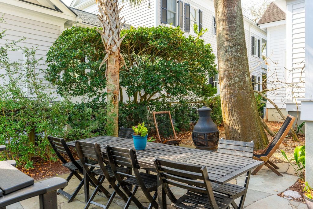 Image 51 of property listing at 46 Eastlake Road, Mount Pleasant, SC 29464