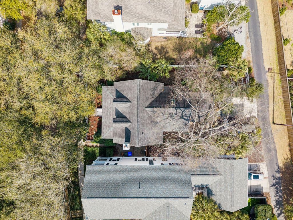 Image 64 of property listing at 46 Eastlake Road, Mount Pleasant, SC 29464