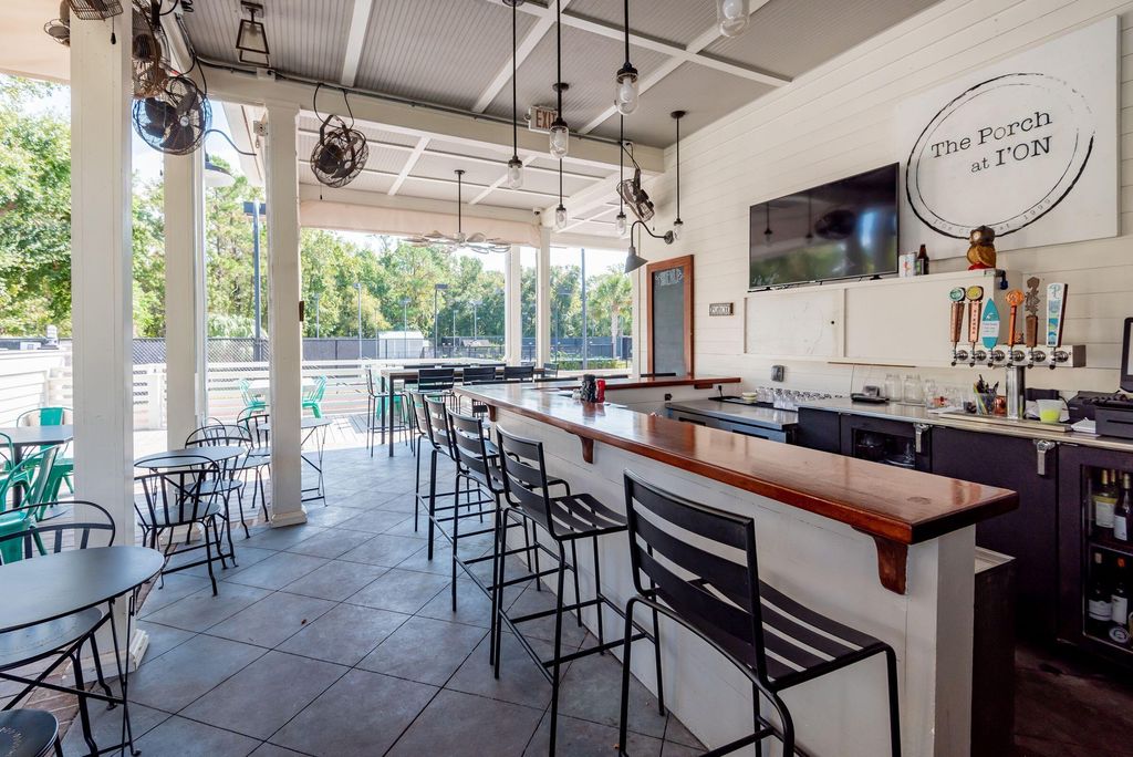 Image 73 of property listing at 46 Eastlake Road, Mount Pleasant, SC 29464