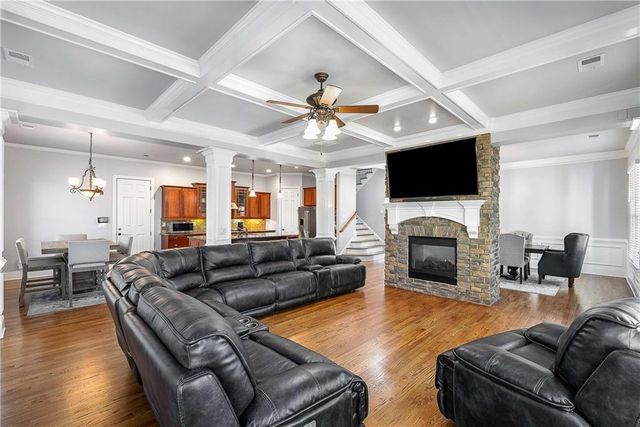 679 Crystal Cove Court, Loganville, GA 30052