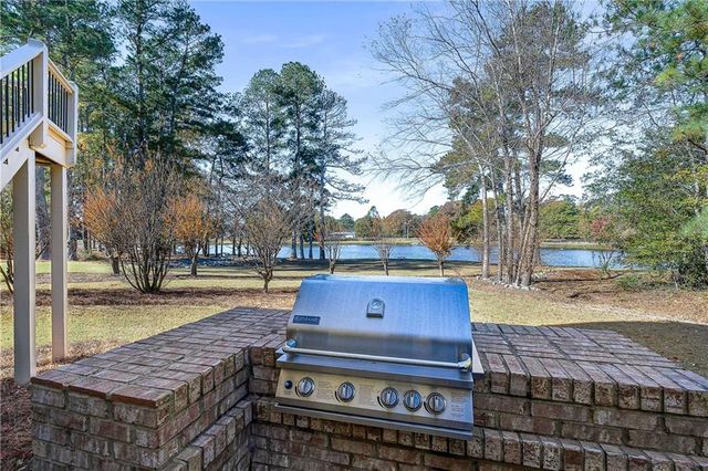 679 Crystal Cove Court, Loganville, GA 30052