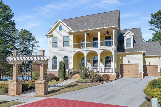 679 Crystal Cove Court, Loganville, GA 30052