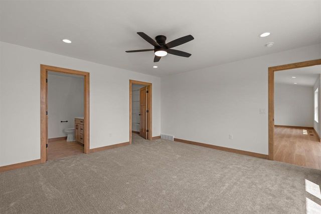 1232 S KENSINGTON DRIVE, Appleton, WI 54915