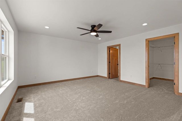 1232 S KENSINGTON DRIVE, Appleton, WI 54915