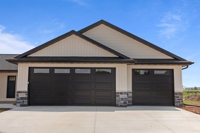 1232 S KENSINGTON DRIVE, Appleton, WI 54915
