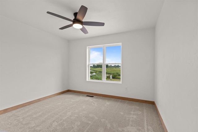 1232 S KENSINGTON DRIVE, Appleton, WI 54915