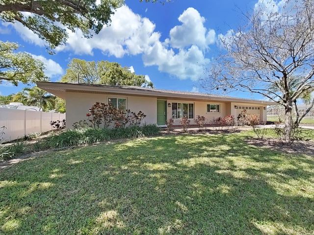 1100 CANTERBURY ROAD, Clearwater, FL 33764