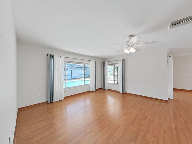 1100 CANTERBURY ROAD, Clearwater, FL 33764