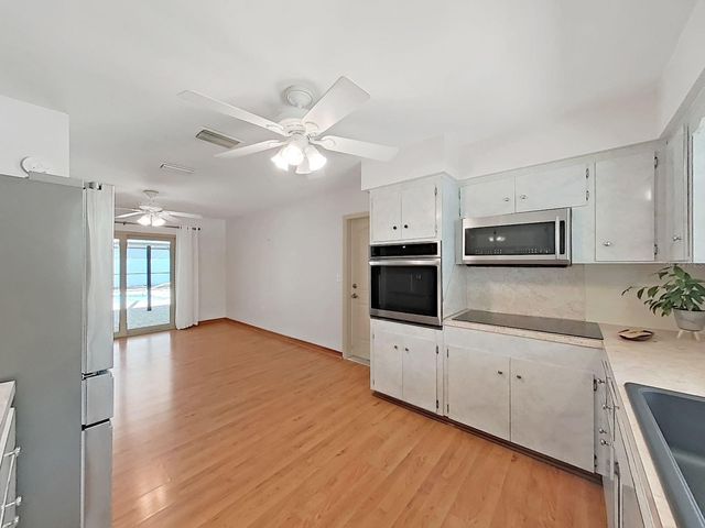 1100 CANTERBURY ROAD, Clearwater, FL 33764