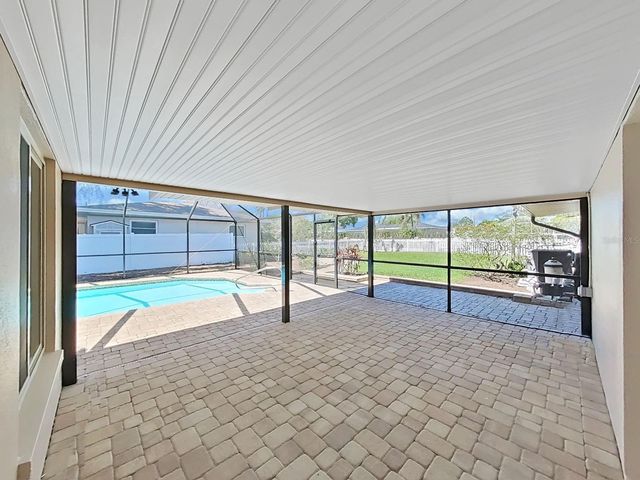 1100 CANTERBURY ROAD, Clearwater, FL 33764