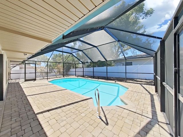 1100 CANTERBURY ROAD, Clearwater, FL 33764