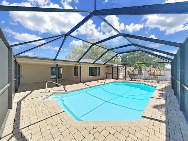 1100 CANTERBURY ROAD, Clearwater, FL 33764