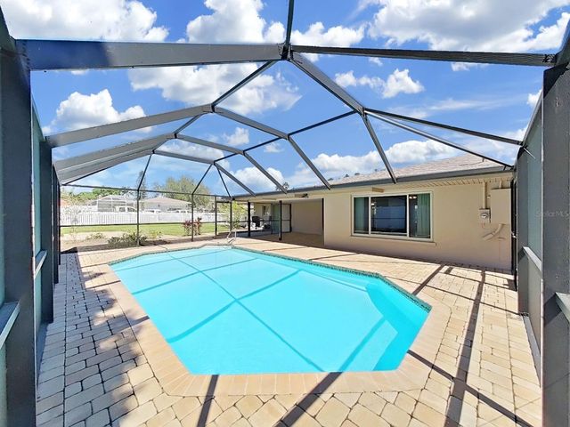 1100 CANTERBURY ROAD, Clearwater, FL 33764