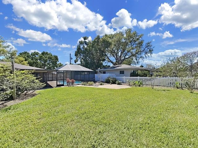 1100 CANTERBURY ROAD, Clearwater, FL 33764