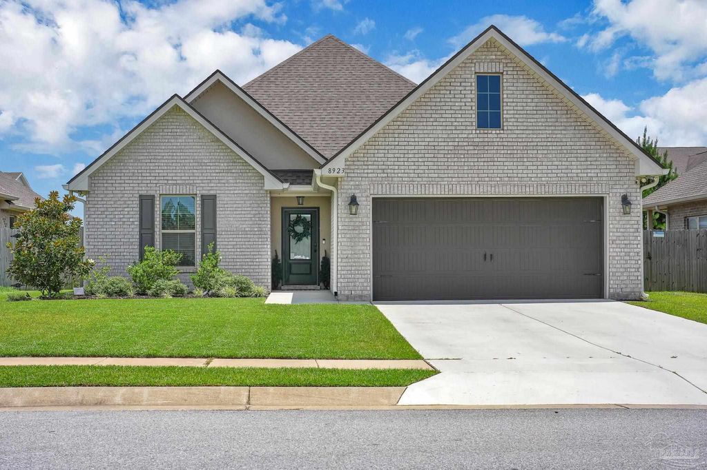8923 Bellawood Cir, Pensacola, FL 32514