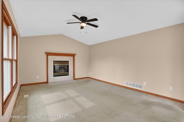 5275 Thames Drive, Haslett, MI 48840