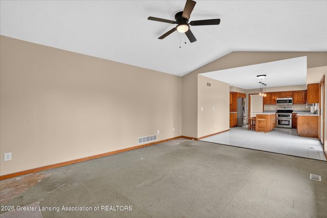 5275 Thames Drive, Haslett, MI 48840