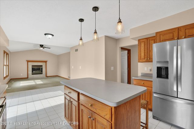 5275 Thames Drive, Haslett, MI 48840