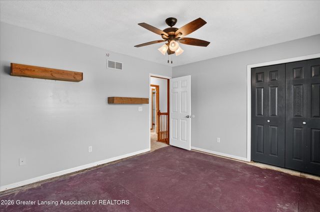 5275 Thames Drive, Haslett, MI 48840