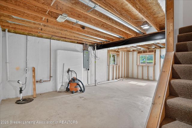 5275 Thames Drive, Haslett, MI 48840