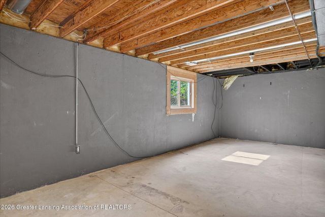5275 Thames Drive, Haslett, MI 48840