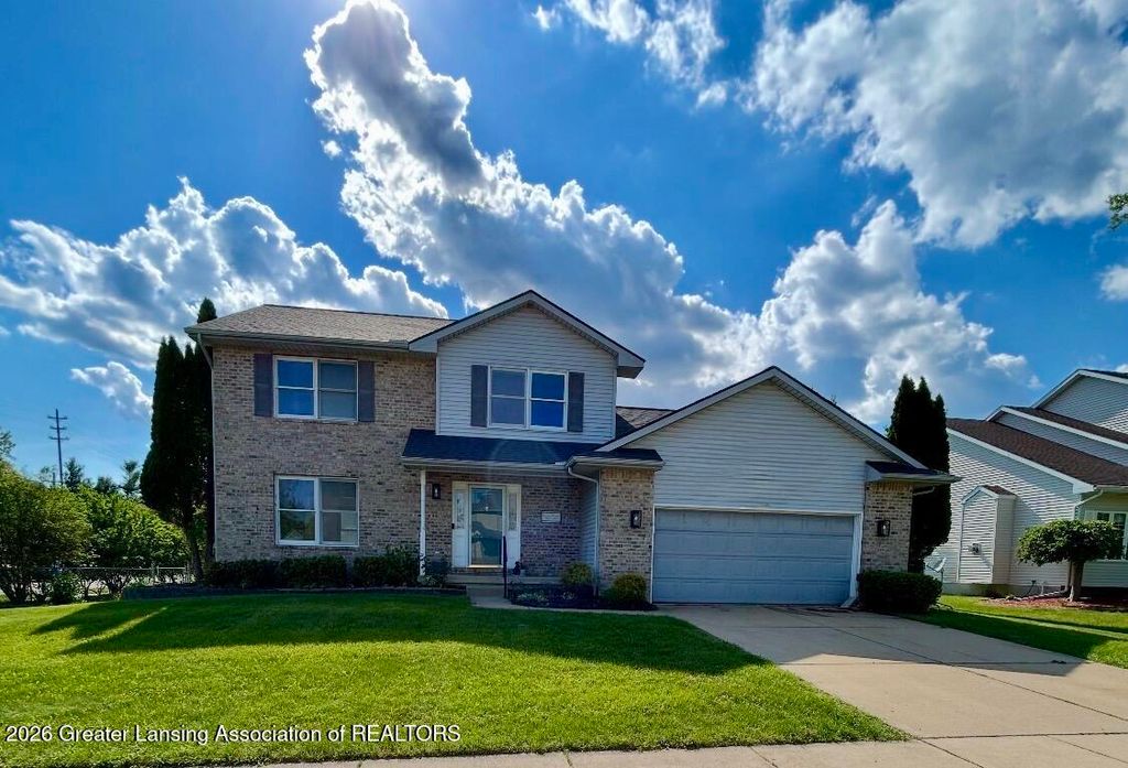5275 Thames Drive, Haslett, MI 48840