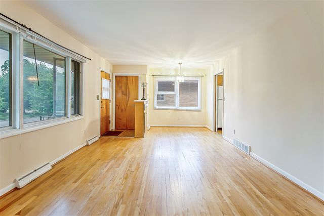 1210 Arella Boulevard, Ann Arbor, MI 48103