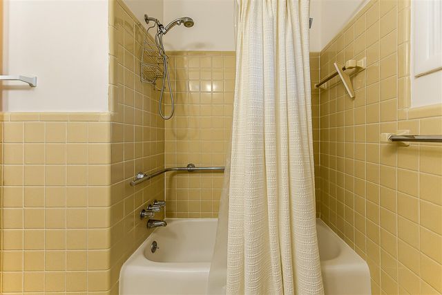 1210 Arella Boulevard, Ann Arbor, MI 48103