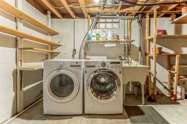 1210 Arella Boulevard, Ann Arbor, MI 48103