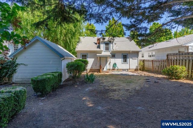 1875 High St SE, Salem, OR 97302