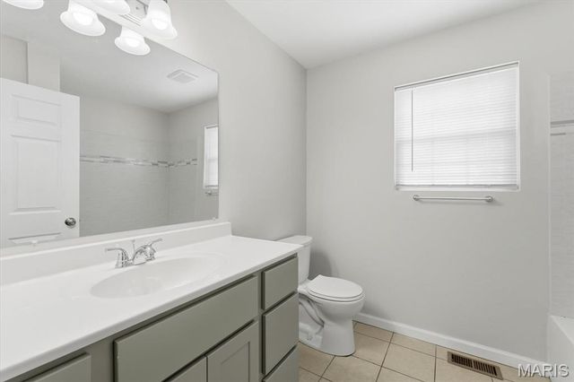 186 W 19th Street, Alton, IL 62002