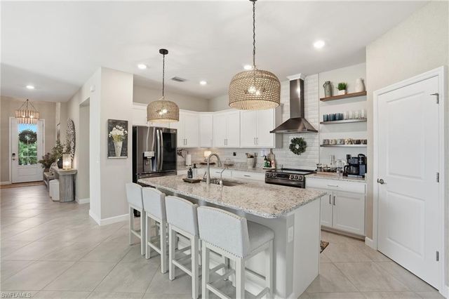 11611 Timber Creek DR, Fort Myers, FL 33913