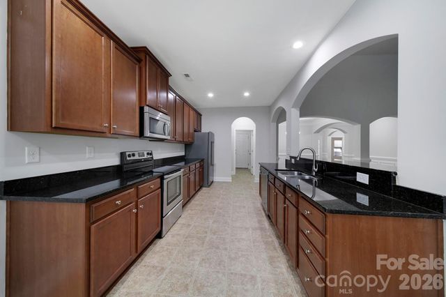 2001 Oakmere Road, Waxhaw, NC 28173