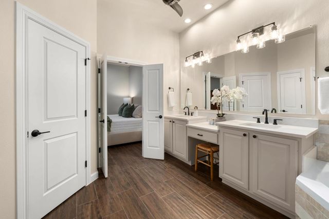 7800 Southwest PKWY 1010, Austin, TX 78735