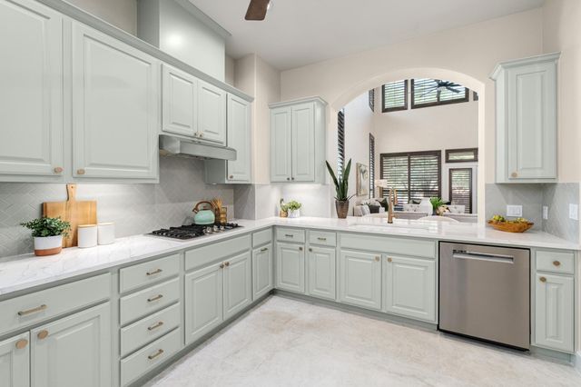 7800 Southwest PKWY 1010, Austin, TX 78735