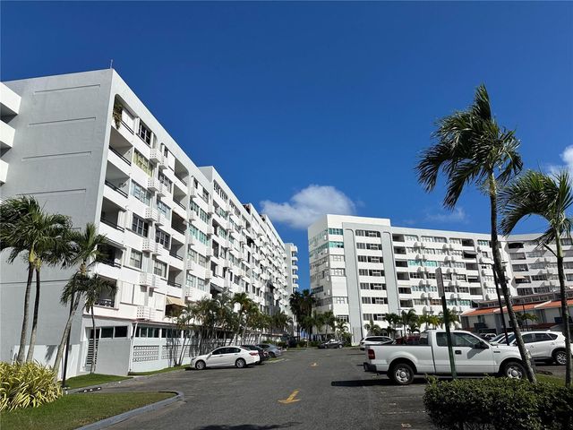 Boca Cangrejeros Ave. PLAYA DORADA 602, Carolina, PR 00979