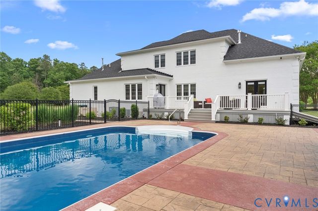 13446 Bradley Bridge Rd, Chester, VA 23831