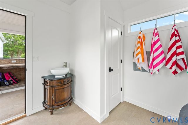 13446 Bradley Bridge Rd, Chester, VA 23831