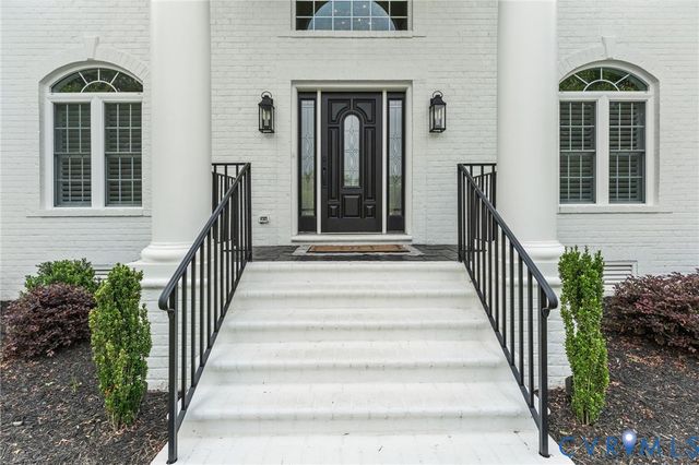 13446 Bradley Bridge Rd, Chester, VA 23831