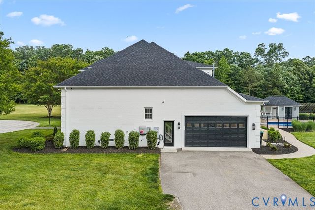 13446 Bradley Bridge Rd, Chester, VA 23831