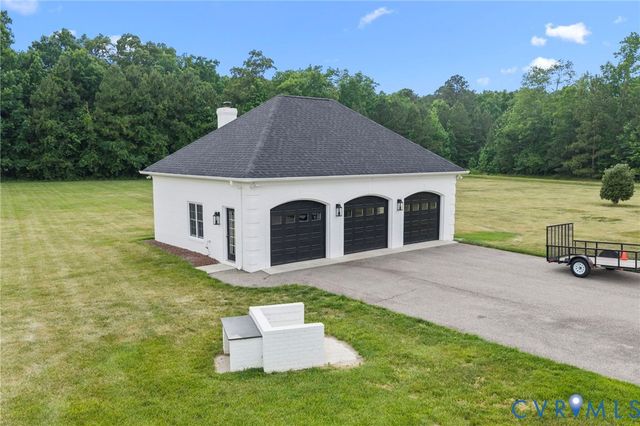 13446 Bradley Bridge Rd, Chester, VA 23831