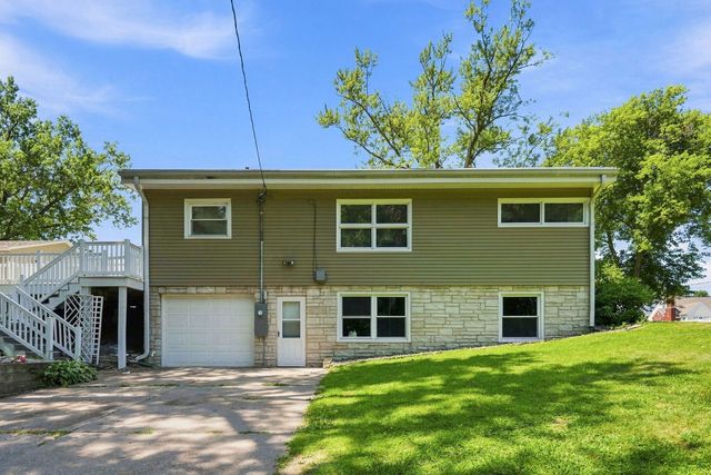 2510 7th Street, Moline, IL 61265