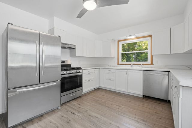 2510 7th Street, Moline, IL 61265