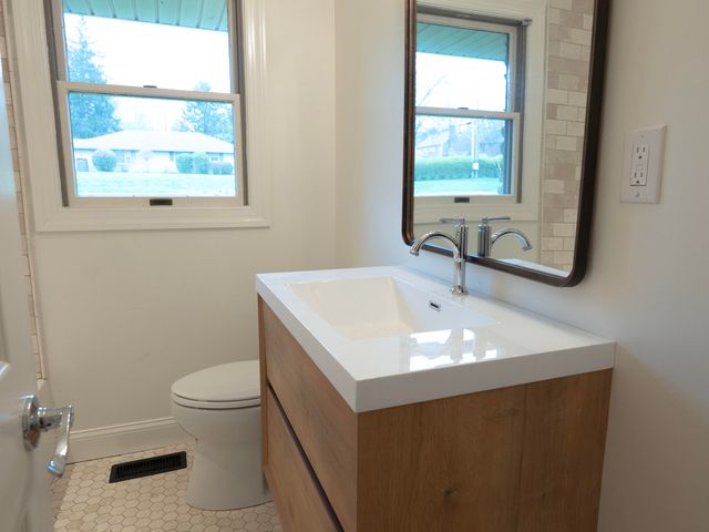 748 Wellington Way, Lexington, KY 40503
