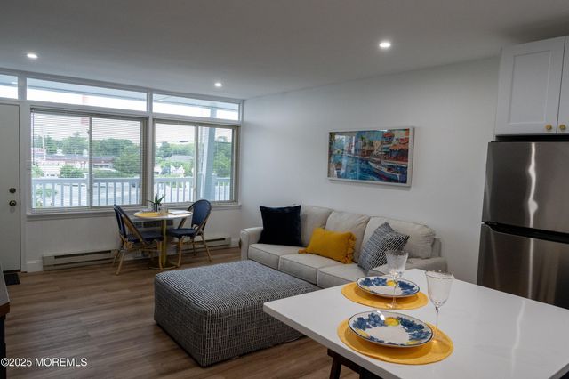 401 Broadway, 24, Barnegat Light, NJ 08006