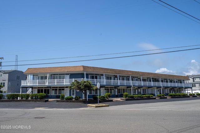 401 Broadway, 24, Barnegat Light, NJ 08006